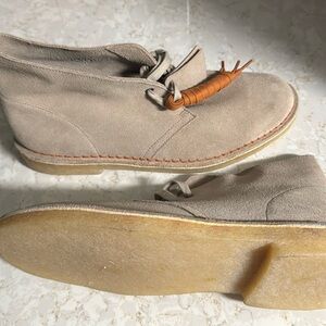 Clark’s desert chukka boot